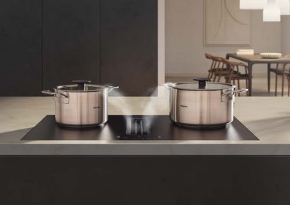 Kochplatte von Miele mit Muldenlüftern.